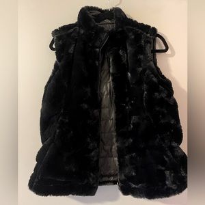 Reversible vest